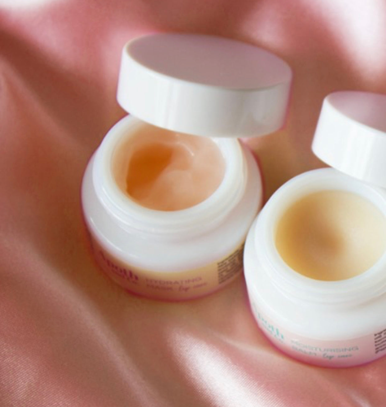 What Is The Difference Between a Lip Mask and a Lip Balm?